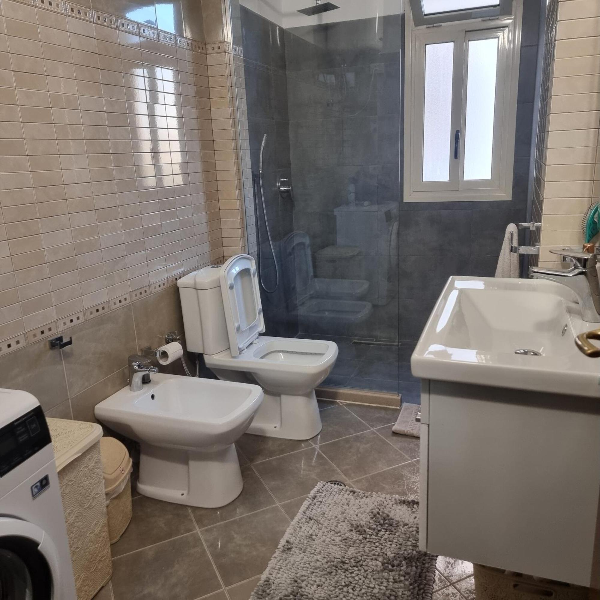 Alex Apartment Vlorë Buitenkant foto